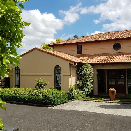 Villa Te Soro Bed And Breakfast Auckland Exterior photo